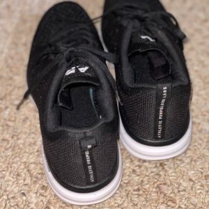 Lululemon APL black techloom sneakers size 9